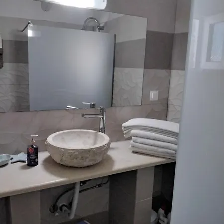 Nefeli * Agios Gordios (Corfu)